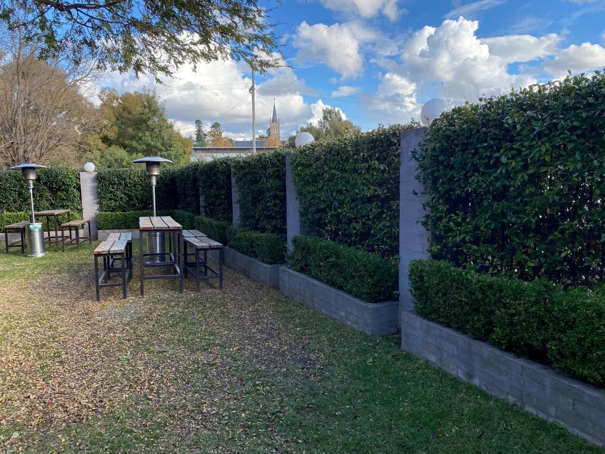 Australian Hotel ヤング エクステリア 写真